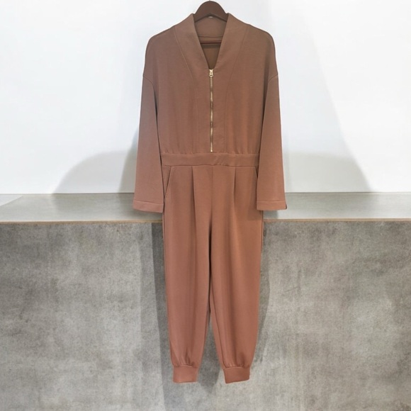 Dusty Rose Jogger Jumpsuit NWOT - Picture 3 of 5